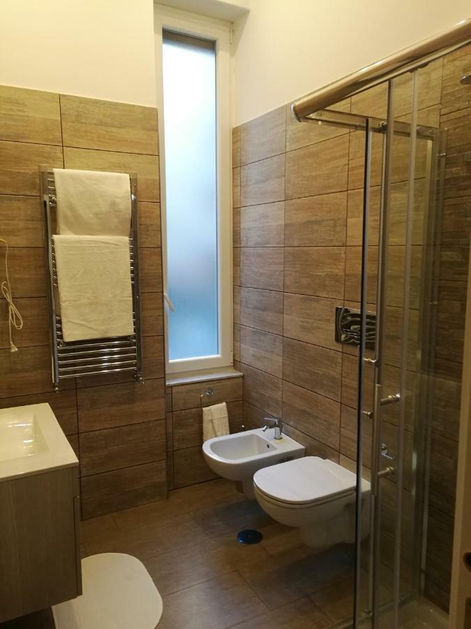 B&B Marange Naples Exterior photo